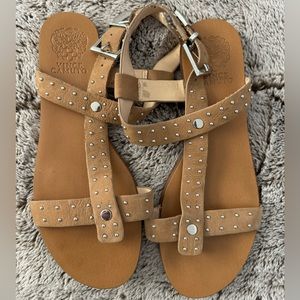 SZ 8.5 Vince Camuto Sandles